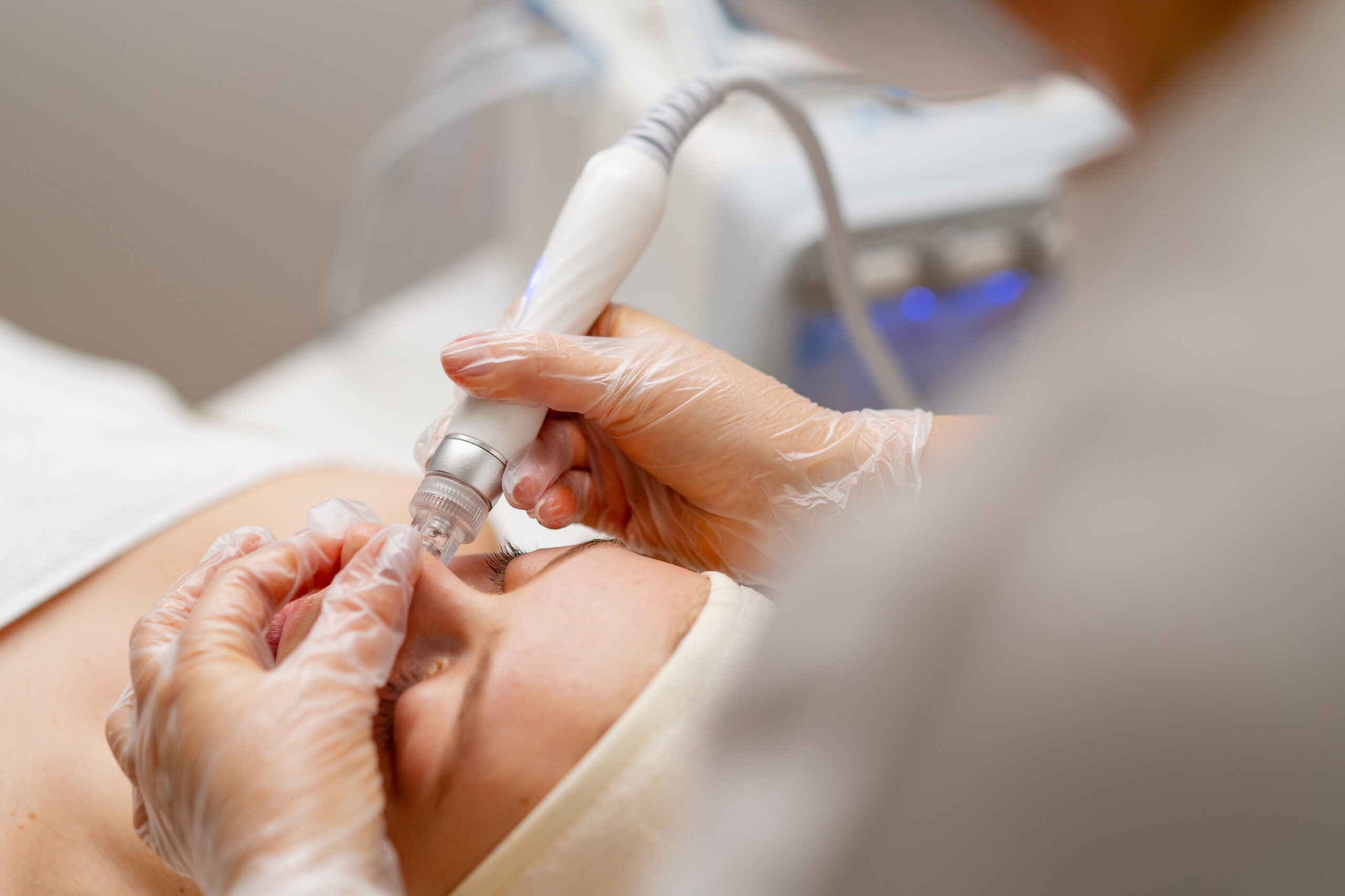 Signature Hydrafacial